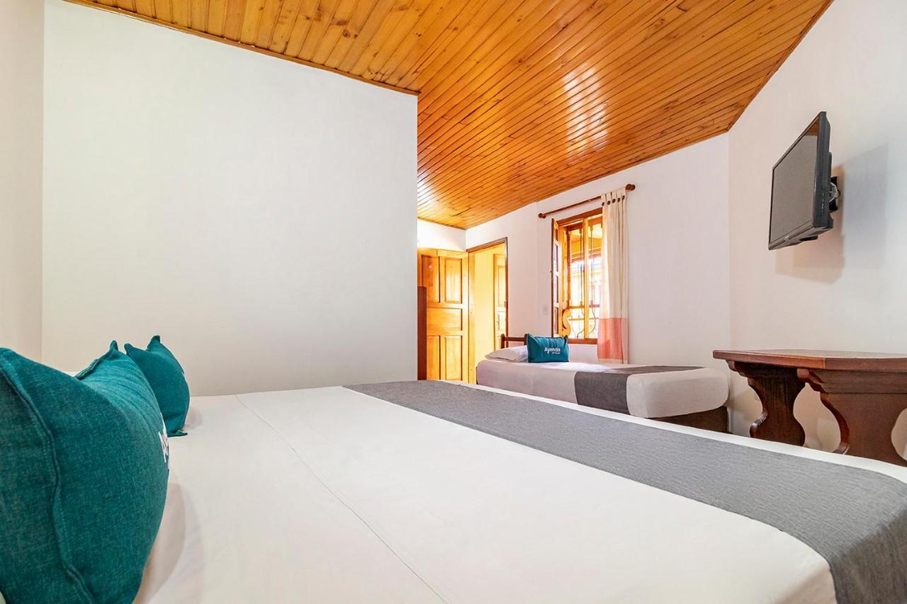 Ayenda Hotel Casona Santa Rosa Chia Bagian luar foto